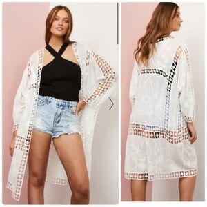 Forgotten Grace White Boho Lace Kimono Cardigan Open Front Embroidered Large NWT